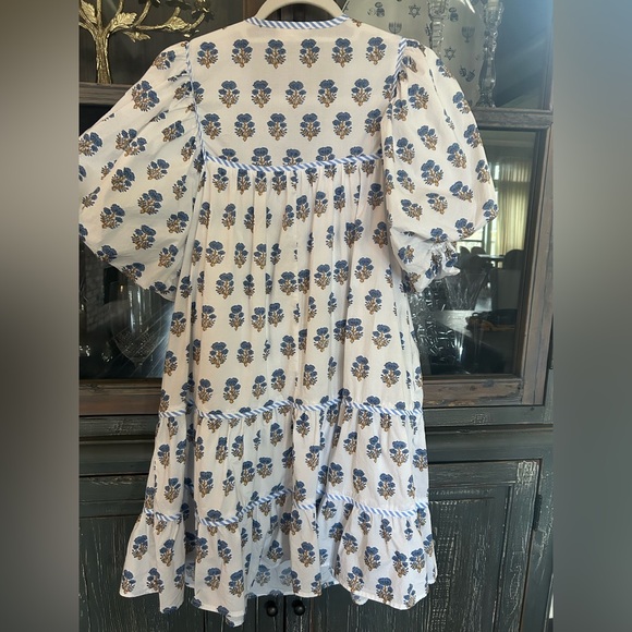 Entro Blue and white Floral Dress Large - Picture 6 of 6